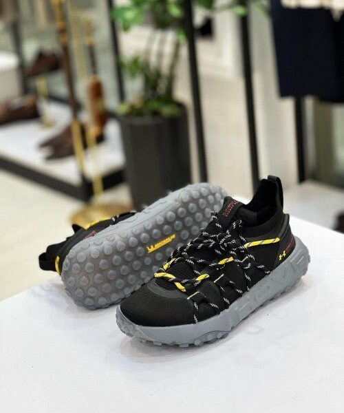 Branded UA HOVR Summit Black