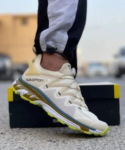 Branded UA Flow Velocity Wind 2 white